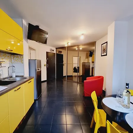 History Museum 2 Apartament Bukareszt